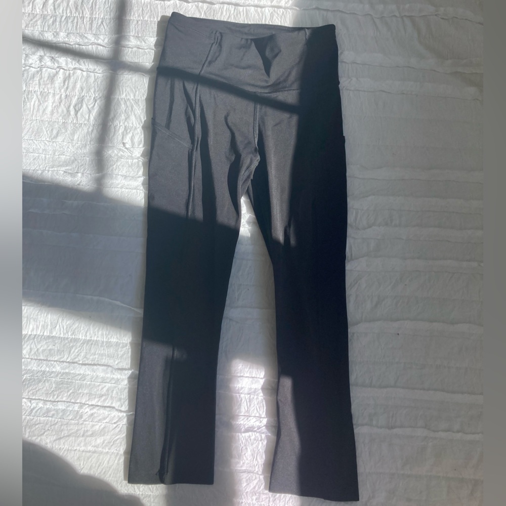 Fast and Free High-Rise Crop 23"